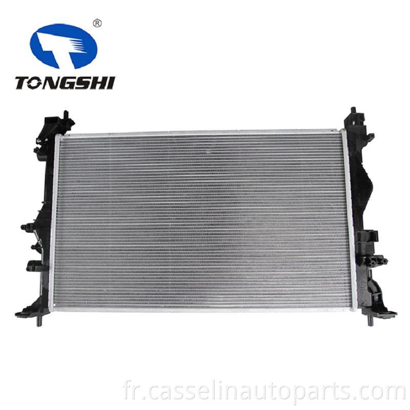 Radiator Pièces de rechange Radiateur de voiture en aluminium pour Opel Zafira C 1.6 I 16V Turbo OEM 1300348